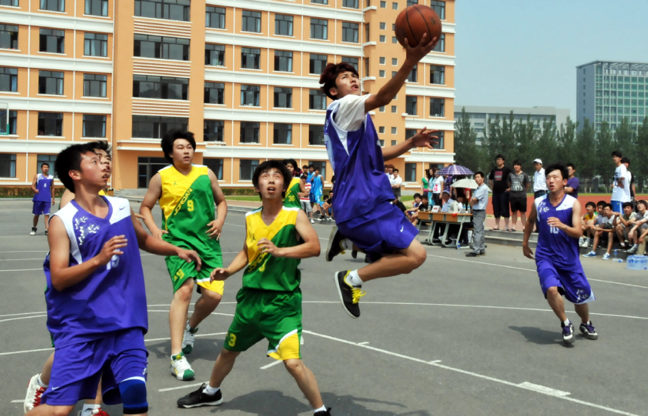 院团委组织举办首届篮球赛
